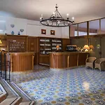 Royal Hotel 3*