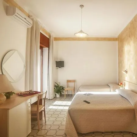 Hotel Royal