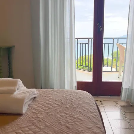 Royal Hotel 3*
