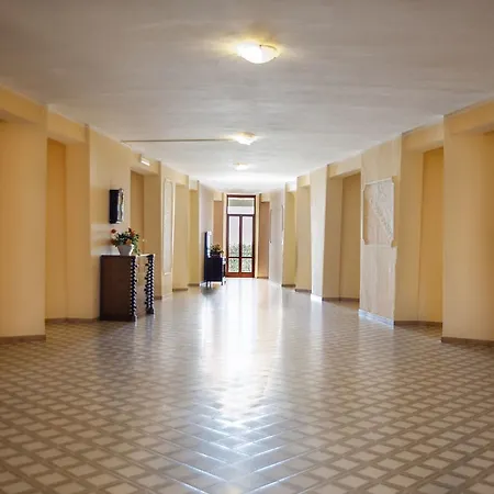 Hotel Royal 3*